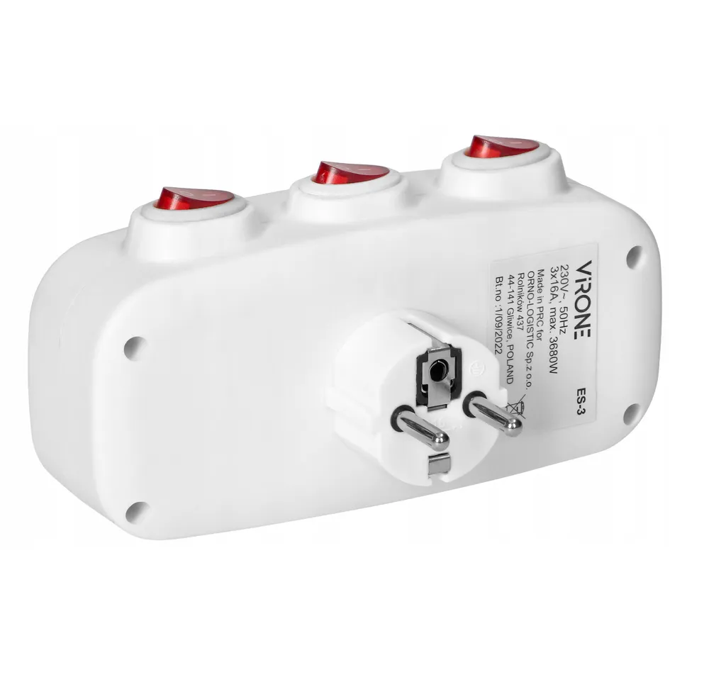 140528-Socket splitter 3x2P+E with 3 individual switches