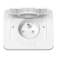 146540 - Hermetic, flushfitting socket, rectangular, IP55, 1x2P+E(French), white